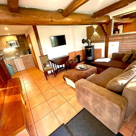 Altes Landhaus Oste, Klavier Appartement, 2 Zimmer Mit Kamin Hemmoor Екстер'єр фото