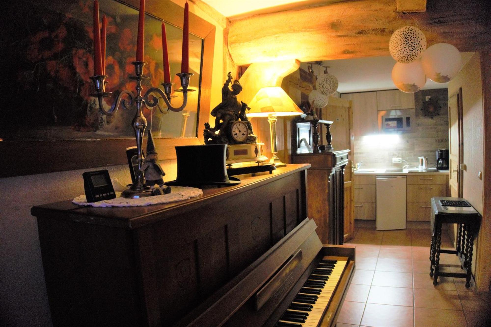 Altes Landhaus Oste, Klavier Appartement, 2 Zimmer Mit Kamin Hemmoor Екстер'єр фото
